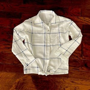 Size S blouse.